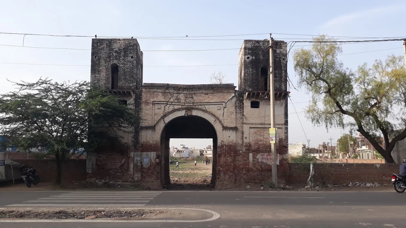 Asigarh Fort