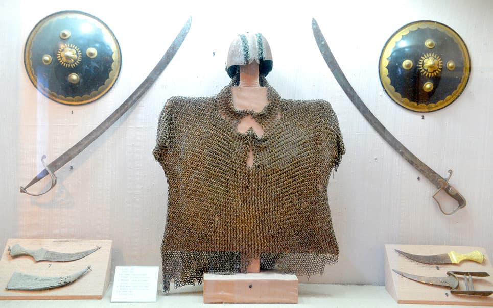 Battle artifacts on display in the Panipat Museum 