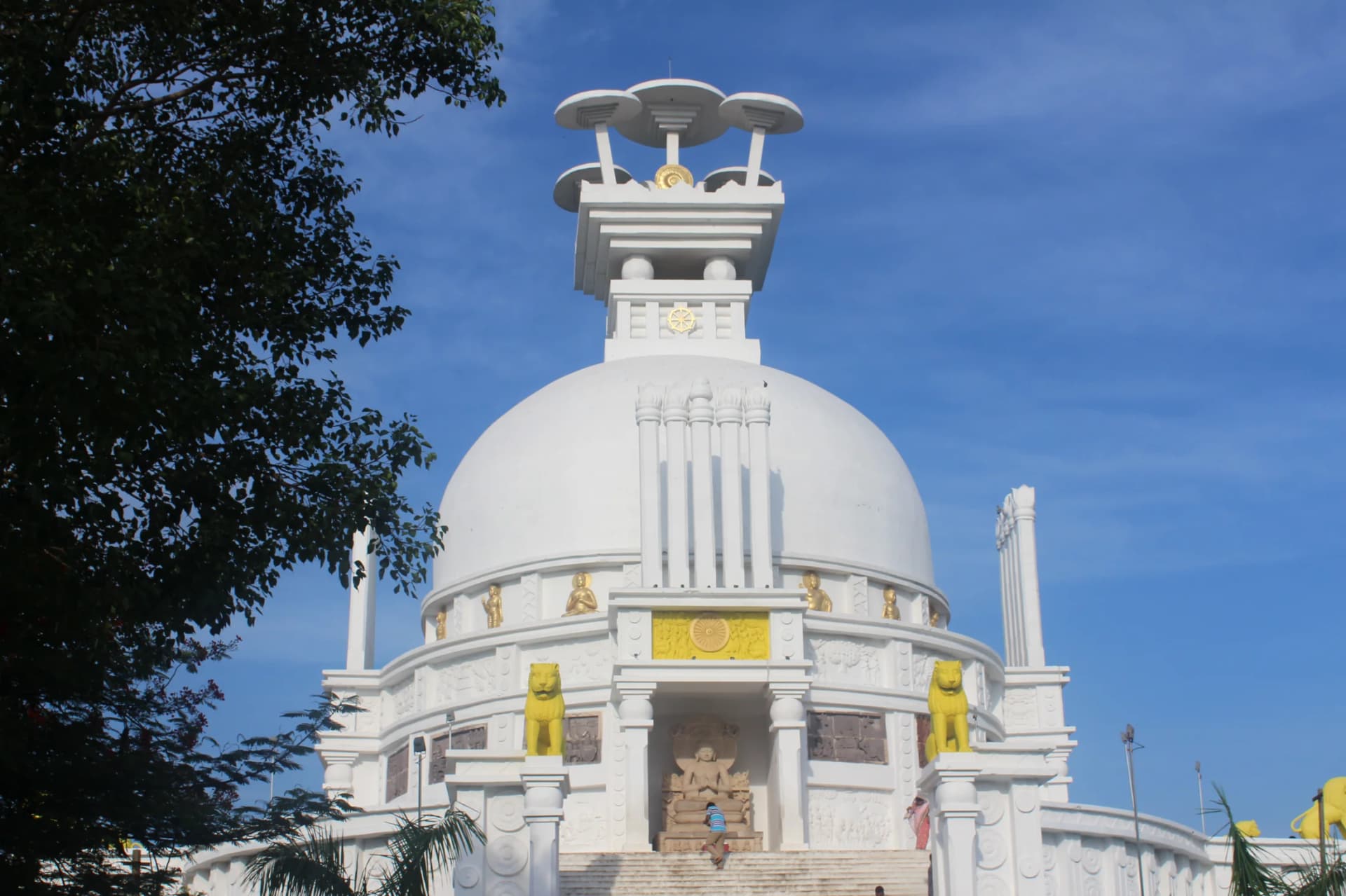 Dhauligiri Shanti Stupa