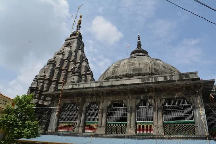 Vishnupad Temple
