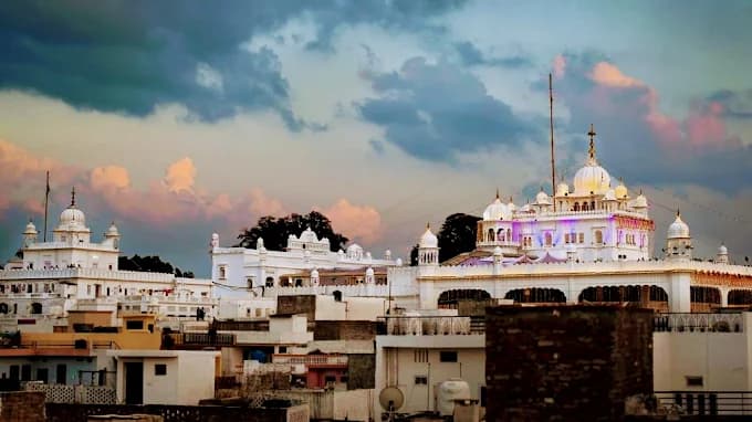 Takht Sri Kesgarh Sahib