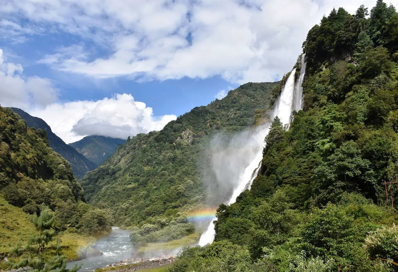Nuranang Falls